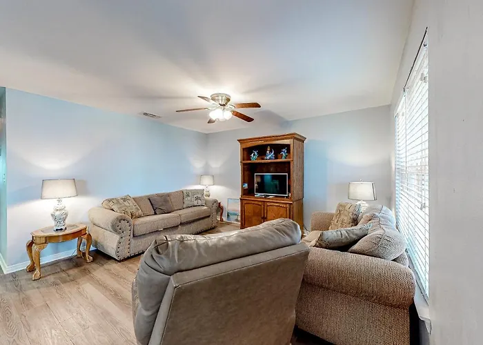 Ocean Echo Apartment *